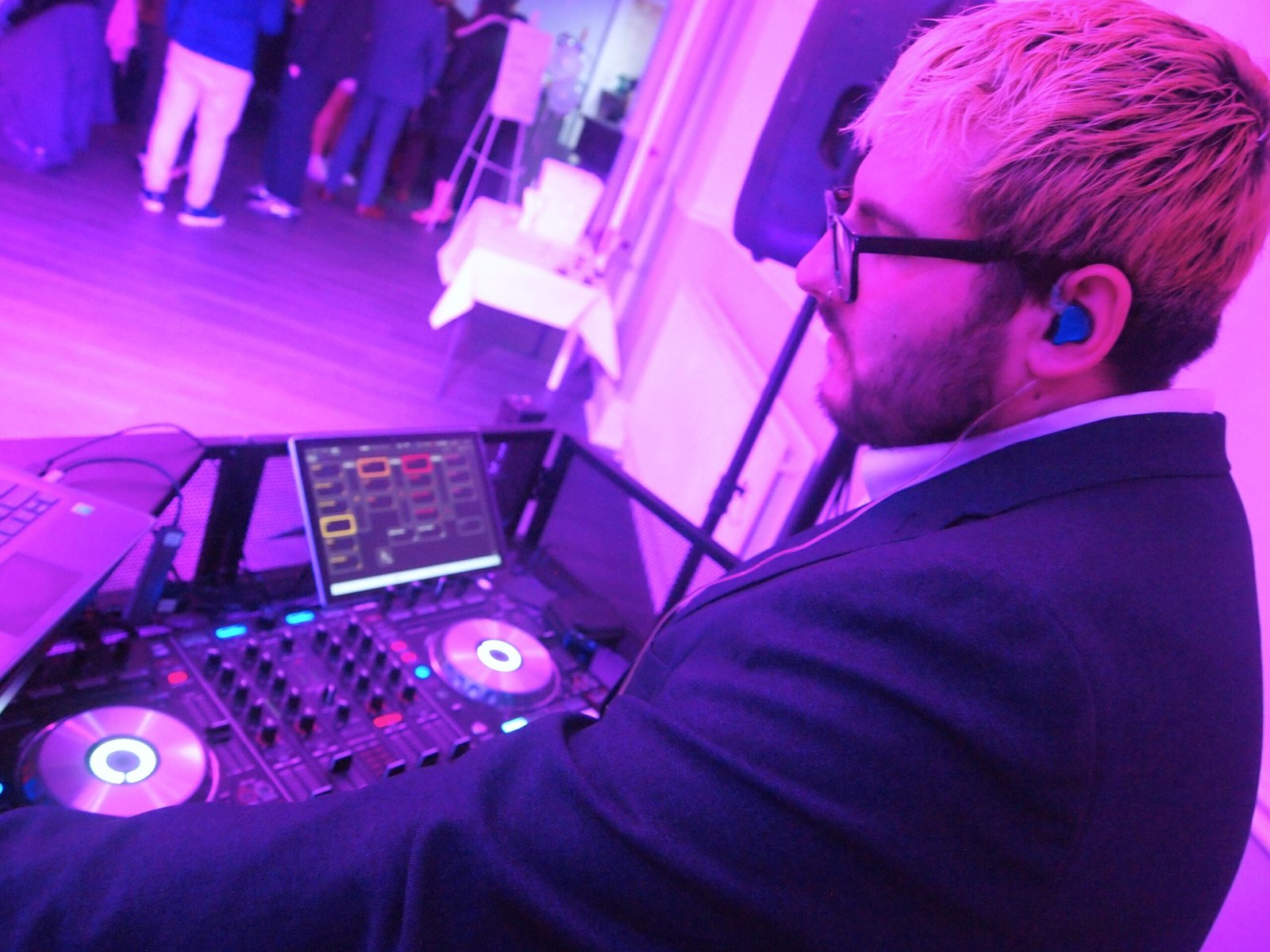 Loudmouth DJ Services at The Sportsmans Club.02