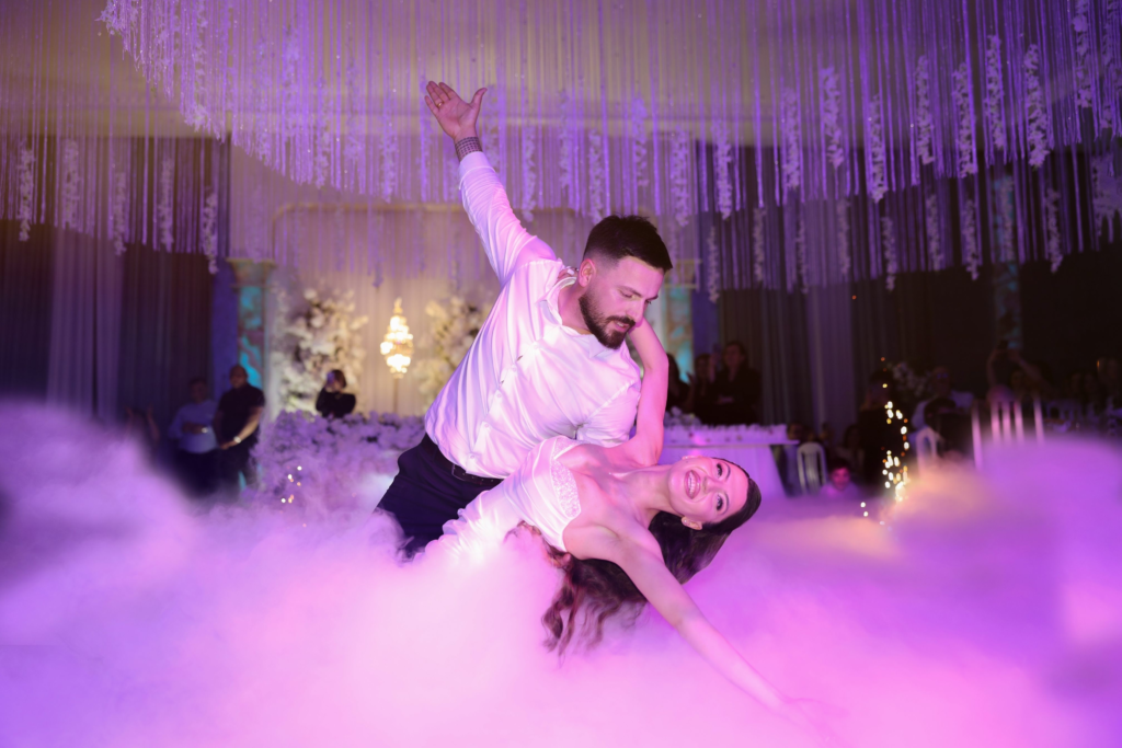 Wedding first dance on a cloud - dry ice - Scotland